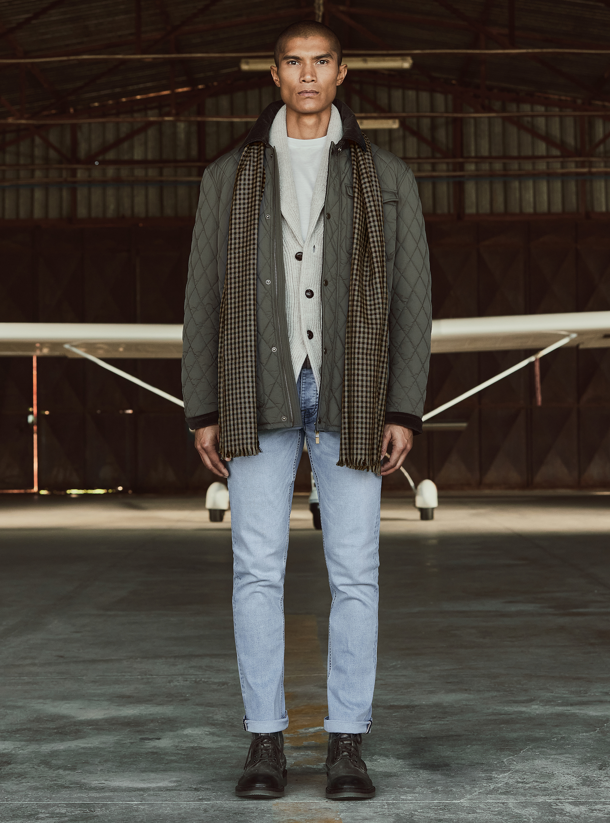 Gutteridge Hangar 18, 